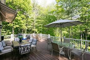 Six-Bedroom Family Retreat