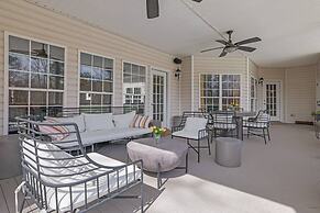 Serene Farms Hot Tub Pool Sunroom on 7 Acres