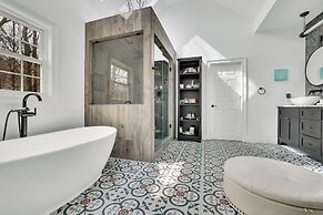 Serene Farms Hot Tub Pool Sunroom on 7 Acres