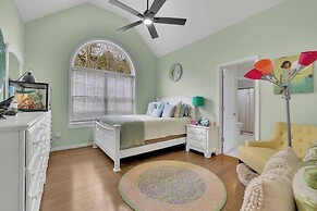 Serene Farms Hot Tub Pool Sunroom on 7 Acres