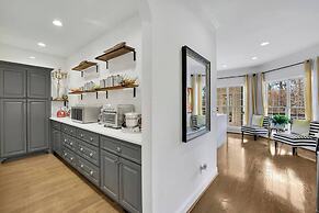 Serene Farms Hot Tub Pool Sunroom on 7 Acres