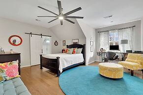 Serene Farms Hot Tub Pool Sunroom on 7 Acres