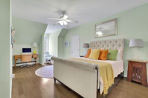 Serene Farms Hot Tub Pool Sunroom on 7 Acres