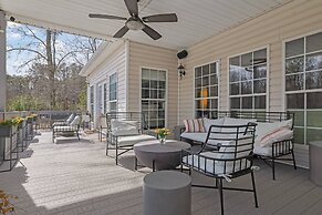 Serene Farms Hot Tub Pool Sunroom on 7 Acres