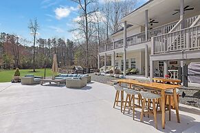 Serene Farms Hot Tub Pool Sunroom on 7 Acres