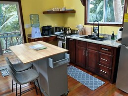 Howler Jungle House