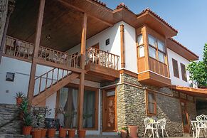 FLORA BİRGİ TAŞ KONAK
