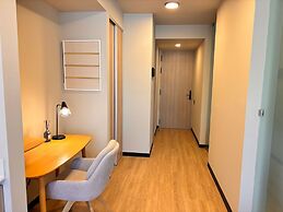 BEE Suites San José - Santa Ana