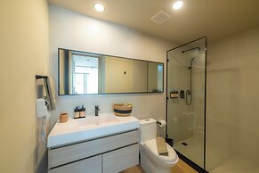 BEE Suites San José - Santa Ana