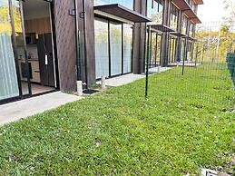 BEE Suites San José - Santa Ana