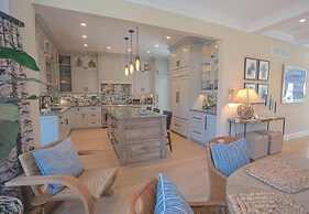 ST Lawrence Street 12