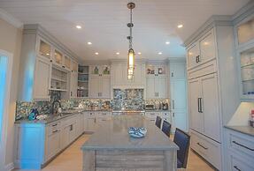 ST Lawrence Street 12