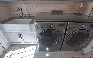 ST Lawrence Street 12