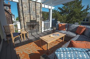 ST Lawrence Street 12