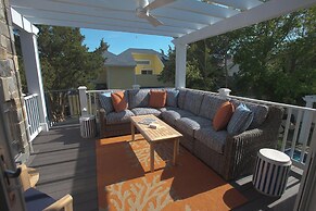 ST Lawrence Street 12