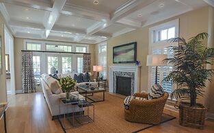 ST Lawrence Street 12