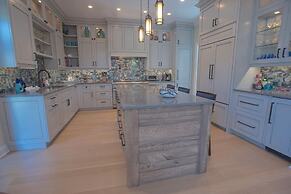 ST Lawrence Street 12