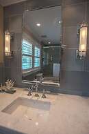 ST Lawrence Street 12