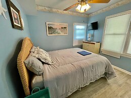 Rodney Avenue 103 #5