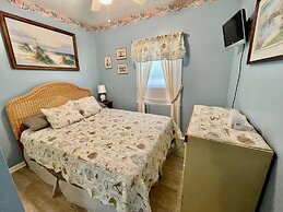 Rodney Avenue 103 #5