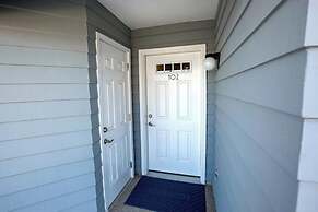 Wilmington Avenue 50 #102