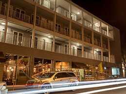 Wilmington Avenue 50 #102