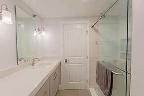 Wilmington Avenue 50 #102