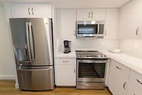 Wilmington Avenue 50 #102