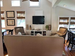 King Charles Avenue 604