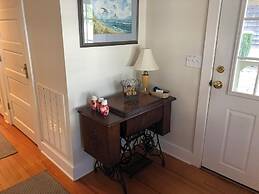 King Charles Avenue 604