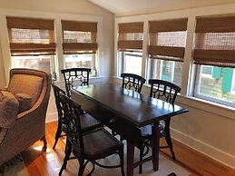 King Charles Avenue 604