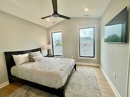 Sandalwood Street 306