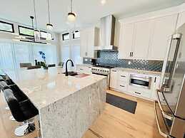 Sandalwood Street 306