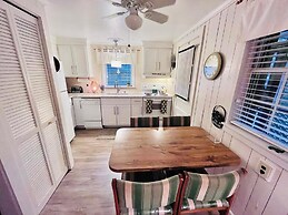 Philadelphia Street 17 #1