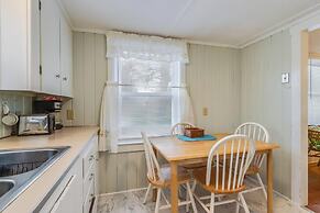 Laurel Street Garage APT 210