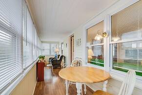 Laurel Street Garage APT 210