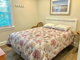 King Charles Avenue 502d