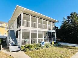 King Charles Avenue 502d