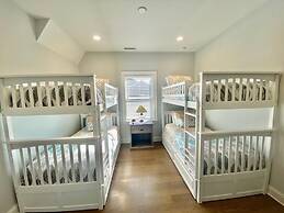 Scarborough Avenue 303