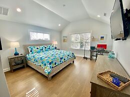 Scarborough Avenue 303