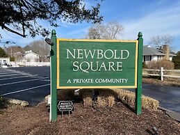 Newbold Square 11