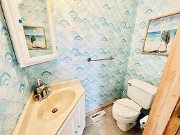 SEA Strand Court 3 #22