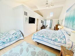 SEA Strand Court 3 #22