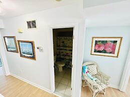 SEA Strand Court 3 #22