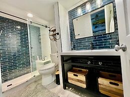 Wilmington Avenue 50 #106