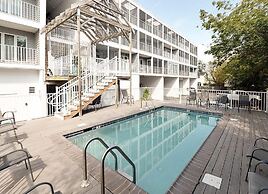 Wilmington Avenue 50 #106