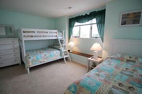 Bellevue Street 4 #6