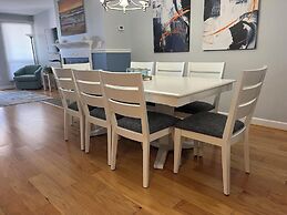 Bellevue Street 4 #6