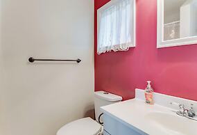 King Charles Avenue 1303