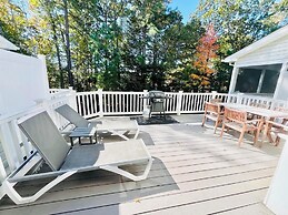 Catalina Circle 21307